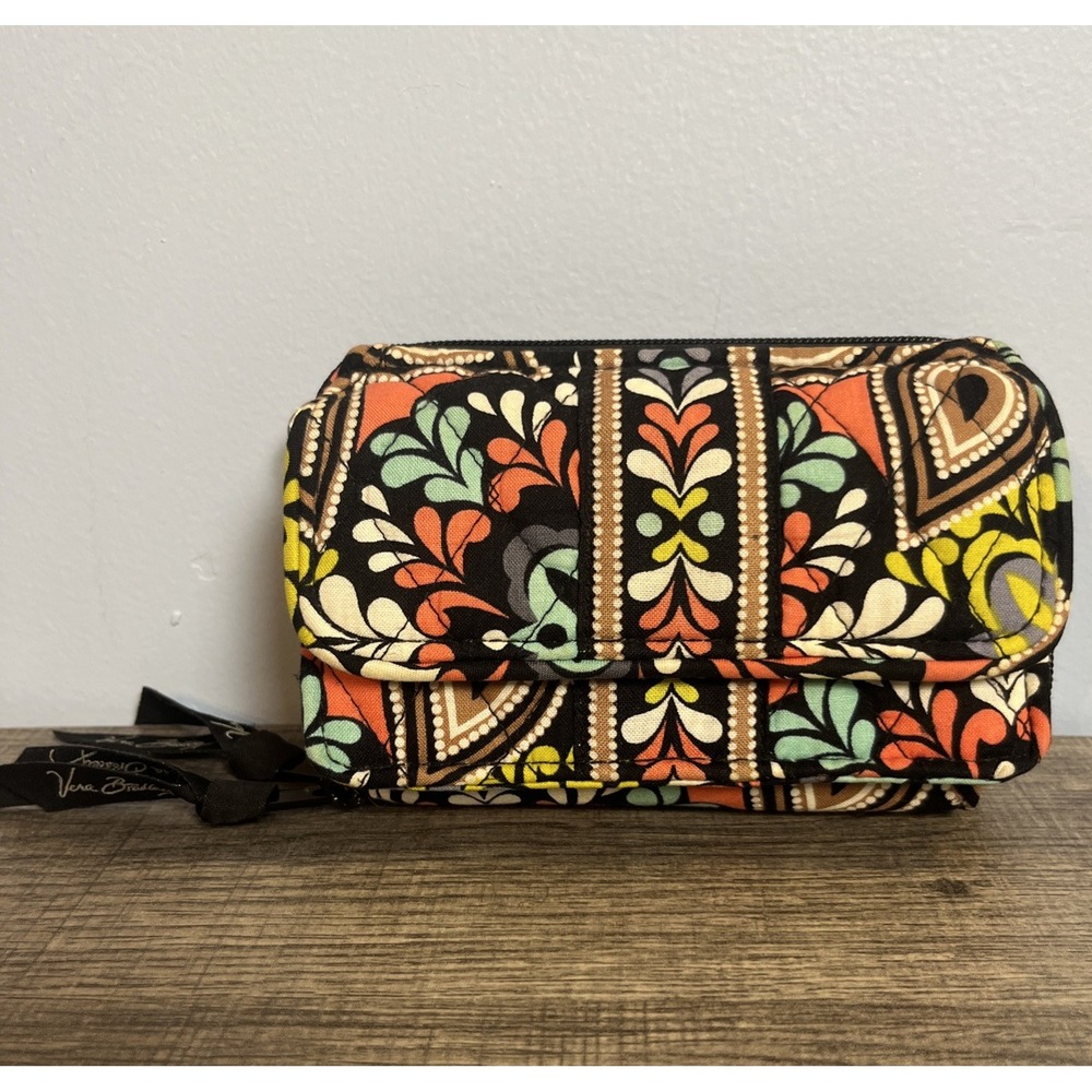 Vera Bradley Sierra Retired Wallet Clutch Magnetic & Zipper Close Colorful